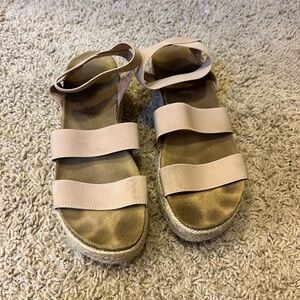 Steve Madden platform sandals
